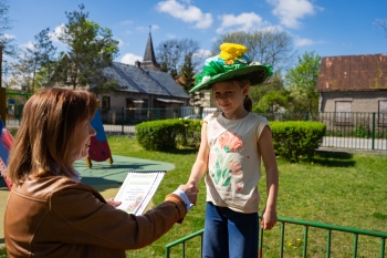 KAPELUSZKI (126)