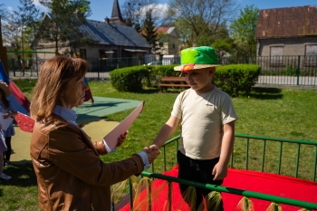 KAPELUSZKI (135)