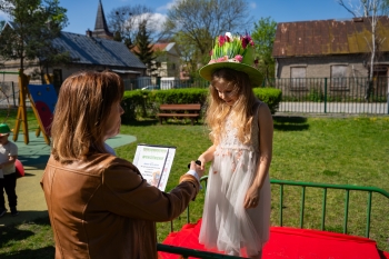 KAPELUSZKI (137)