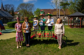 KAPELUSZKI (90)