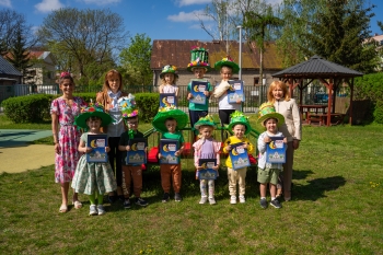 KAPELUSZKI (92)