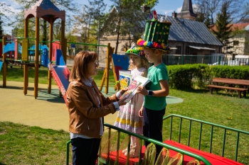 KAPELUSZKI (85)