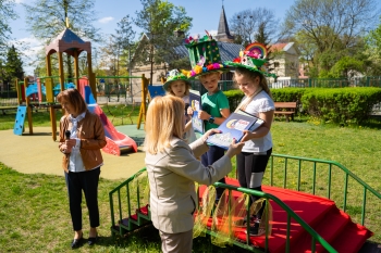 KAPELUSZKI (89)