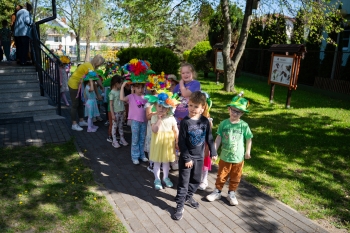 KAPELUSZKI (2)