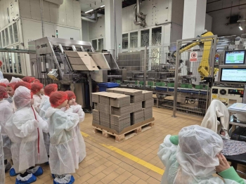 64cd9b04-3ba9-4156-966f-3adf2a20d4e8