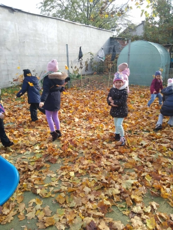 58dfb304-f497-438e-8f46-e3da39a5547f