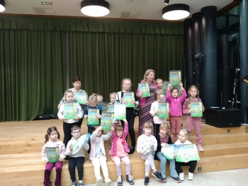 bf1b3855-9b56-4e9d-8933-4924828b2352