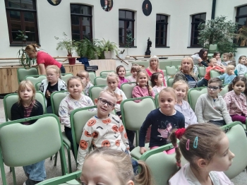 6c3cc1da-c122-41b3-b54b-bc0ef99c56e1