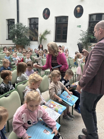 5d232aae-5889-453b-b9af-057d7ac2e3ac