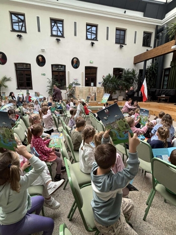 08193021-d8ba-4c70-8940-6a1ab7287952