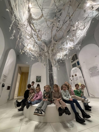 e3cb944d-3ec5-44f9-9612-46e6534e88b5