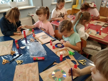 89c6f7ad-0ecc-497e-b323-2a3b931c3f48