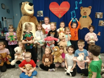 df8046e3-53e0-494b-9fef-cfe6249174e6