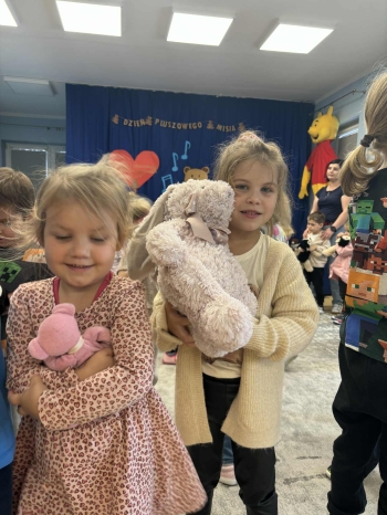 b63d5818-0237-4a40-b2d0-29d354a26bf2