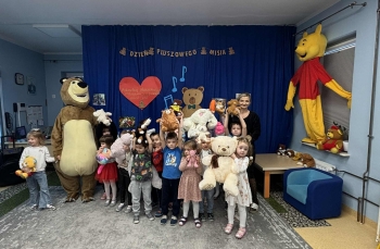 9ee8c255-2199-4b13-88b3-16d9a6670fd7