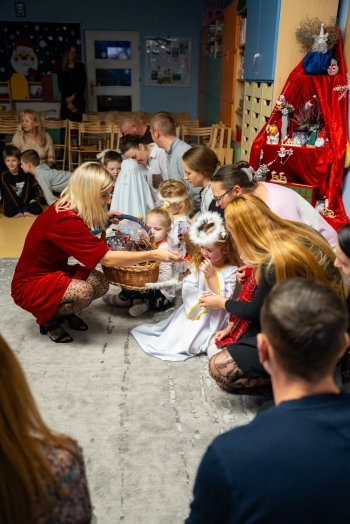 a98223d1-16fb-413f-875a-cddf471b3519