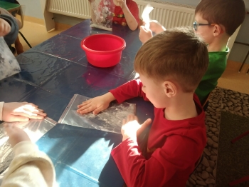 9212933d-1de8-430b-aef3-f321bd6f0d17