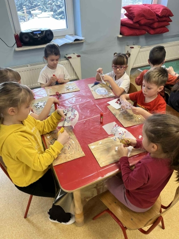 af09b10d-672b-468b-8631-07f84853a738