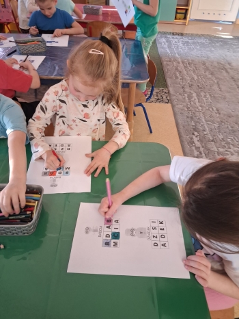 2e3e4ef7-3125-41e6-9177-9a6dbe6e398d