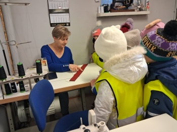 76ec77c6-c0cc-4ad2-9520-e2c05c246565