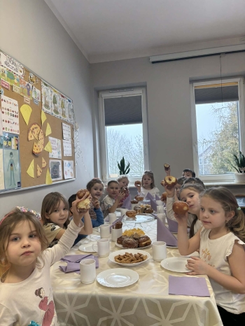 86f6a7a2-09b8-4bdf-acad-14698aca5240