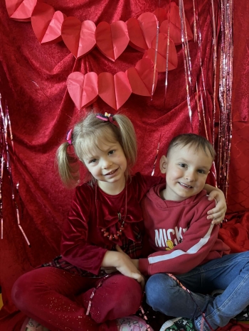 5ce9e281-5b52-4d78-a6e4-9e3755eeeb26