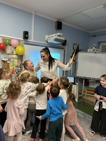 369b57c4-599c-434f-a531-fc5d2be4a136