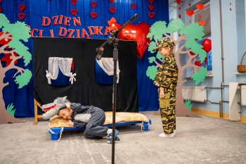 d124138e-6b5c-4f49-8b77-110cd8267eb3