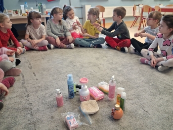 e9f2378b-f5e6-43a8-90b7-23e5e3a47076