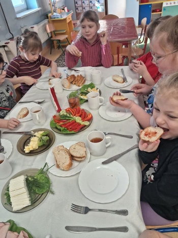 b16a42ef-4fcf-4ff6-b58e-969fd3d0f596