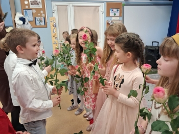 dfa7e913-4fd5-494d-b936-bb2dcd8333b8