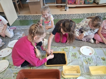 54280937-681a-4618-a8ab-a37be6895b24