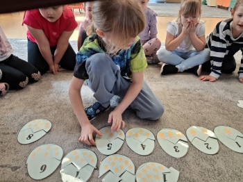 42afc5cf-896f-4da2-af5b-7866d6202327