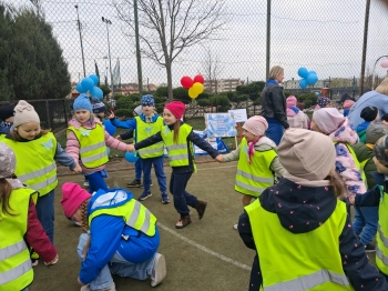 983d91df-50a2-448b-bfad-e25426a5552e