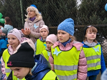 653813d7-c877-4b8e-9e7e-ddbe73ba6ff5