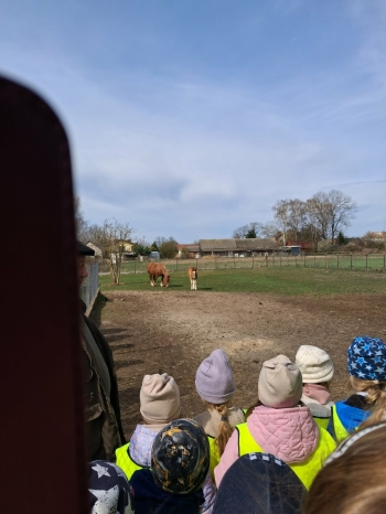 f72ef200-f95d-44b8-a9cb-a5256f7ed7f6