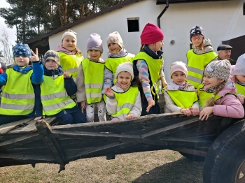 7e87464d-b178-4c4d-9641-28a4a2c3a25c