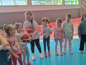 3bb8051e-9b6b-4fe7-aac6-0088e8ba6871