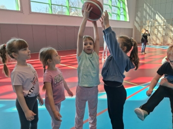 f043cd23-380b-4394-87f0-3f9993907d3a