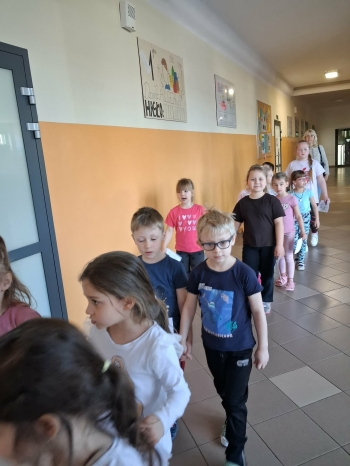 fe56eb61-a0c0-471c-b245-860b2e72e5ac