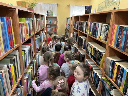  WYCIECZKA DO BIBLIOTEKI