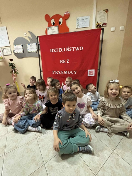 MIĘDZYNARODOWY DZIEŃ PRZECIWDZIAŁANIA PRZEMOCY WOBEC DZIECI